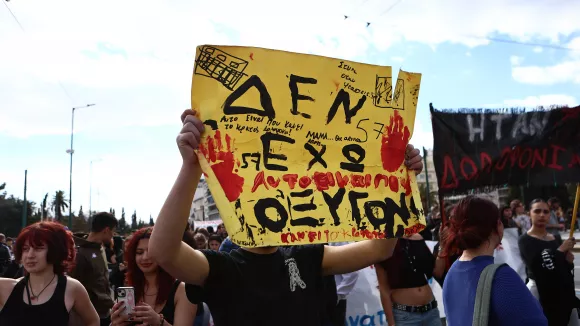 Τέμπη: Παραλύει η χώρα αύριο - Ποιοι απεργούν, τι ισχύει με τα ΜΜΜ