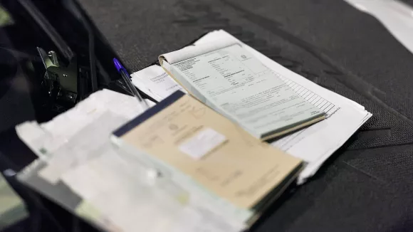 Πειραιάς: Συνελήφθη 43χρονος οδηγός - Έπεσε σε τέσσερα σταθμευμένα αυτοκίνητα