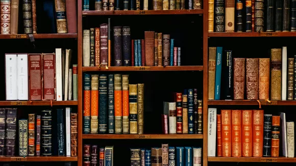 Βιβλία - books και λογοτεχνία