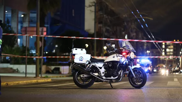 Πατήσια: Χειροπέδες σε 27χρονο τράπερ - Πέταξε μαχαίρι για να διαφύγει