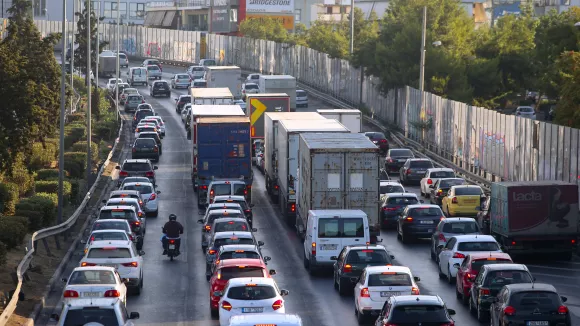 Κίνηση τώρα: Μεγάλο μποτιλιάρισμα στην Αθήνα - Ουρές χιλιομέτρων