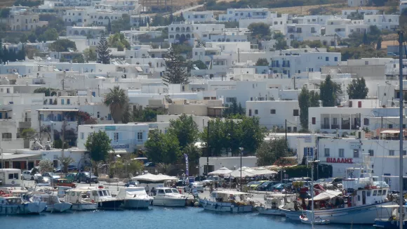 Προσλήψεις σε Δήμους: 26 θέσεις εργασίας στην Πάρο