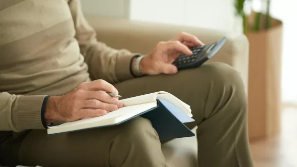 Σύνταξη νωρίτερα: Πότε συμφέρει η εξαγορά πλασματικών ετών ασφάλισης