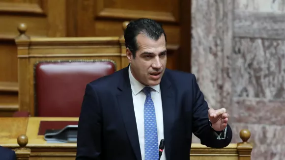 Θάνος Πλεύρης: Στο «τραπέζι» η απαγόρευση της μπούρκας