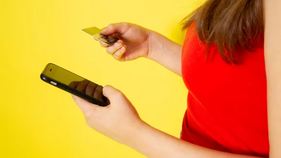 Youth Pass 2026: 150 ευρώ σε νέους - Πότε ανοίγουν οι αιτήσεις