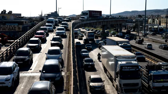 Προσοχή αν οδηγείς παλιό αυτοκίνητο – Το λάθος που φέρνει πρόστιμο