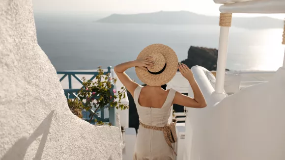 Πώς θα κάνετε φέτος δωρεάν διακοπές έως και για 12 ημέρες