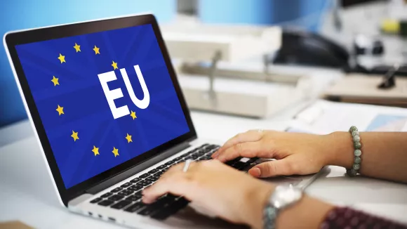 Διορισμοί στην ΕΕ με πρώτο μισθό στα 7.646 ευρώ