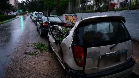 Στο έλεος της «Erminio» η χώρα: Πλημμύρες και ζημιές σε Αττική, Πόρο, Ρόδο, Σίκινο
