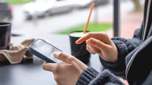 Ειδοποιήσεις στο κινητό: Κάνουμε όλοι αυτό το λάθος - Και μας κοστίζει