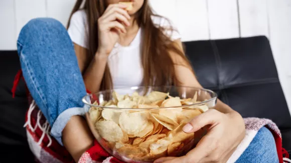 Λαχταράς σνακ; Δες τι να φας αντί για πατατάκια χωρίς τύψεις