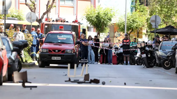 Θεσσαλονίκη: 20χρονος πετά αντικείμενα από μπαλκόνι, ζητά να δει ψυχολόγο