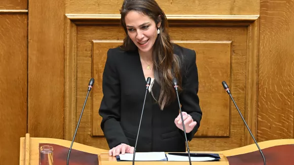 Δόμνα Μιχαηλίδου: Επίδομα έως 800 ευρώ τον μήνα - Ποιοι το δικαιούνται