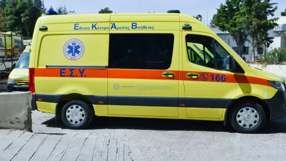 Σοβαρό τροχαίο στη Χαλκίδα: Αμάξι παρέσυρε 16χρονο μαθητή