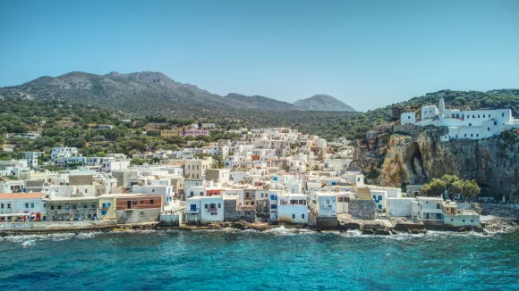 νίσυρος