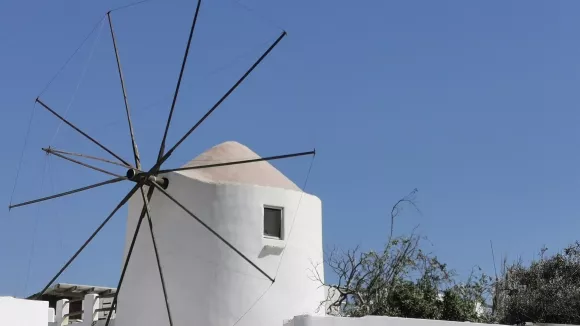 Προσλήψεις χωρίς πτυχίο στην όμορφη Αντίπαρο