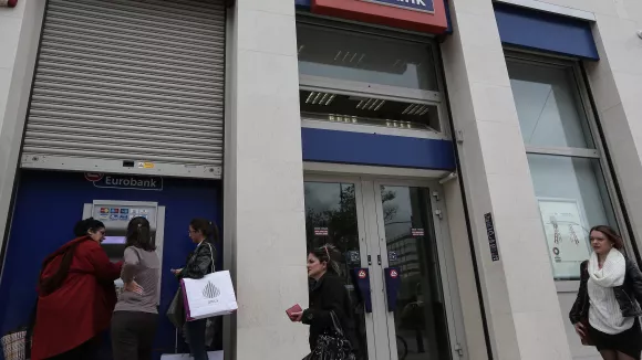 e-ΕΦΚΑ και ΔΥΠΑ: Στα ΑΤΜ έως την Παρασκευή 48.000 δικαιούχοι