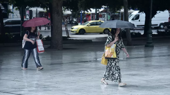 Έρχεται θερμό τετραήμερο με 36άρια – Πού θα χτυπήσουν καταιγίδες