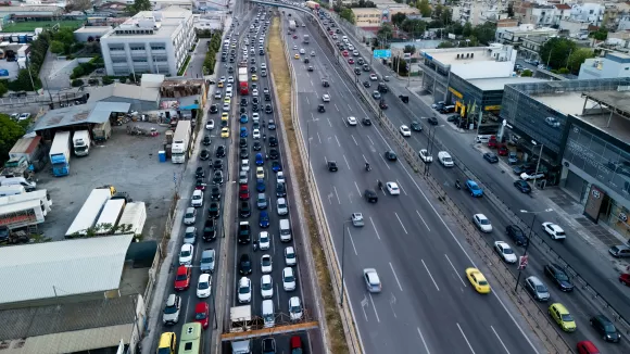 Κυκλοφοριακή συμφόρηση στην Αττική: Στο «κόκκινο» ο Κηφισός