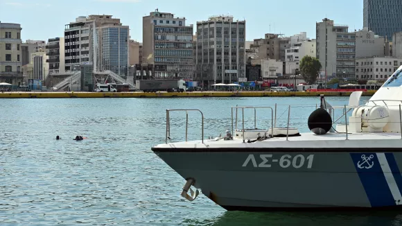 Πειραιάς: Νεκρός ο οδηγός που έπεσε με το αμάξι του στο λιμάνι