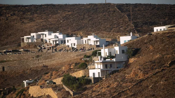 Στεγαστικό: Δωρεάν σπίτια σε 12 νησιά για γιατρούς και εκπαιδευτικούς