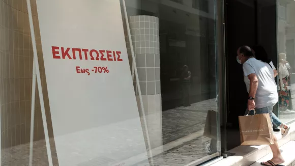 Θερινές εκπτώσεις 2026: Πρεμιέρα στις 13 Ιουλίου - Η Κυριακή με ανοιχτά μαγαζιά
