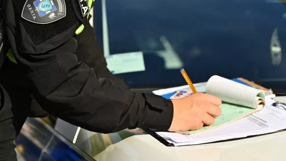 Θεσσαλονίκη: 26χρονος οδηγούσε μεθυσμένος με 128 χλμ/ώρα και χωρίς δίπλωμα
