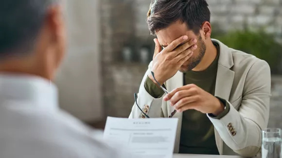 Η ανεργία δεν επηρεάζει μόνο το πορτοφόλι - Οι «αόρατες» συνέπειές της