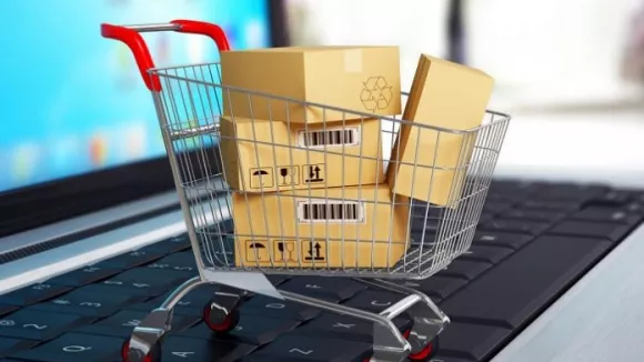 E-shops: Με ένα «κλικ» οι επιστροφές προϊόντων – Τι αλλάζει για τους καταναλωτές