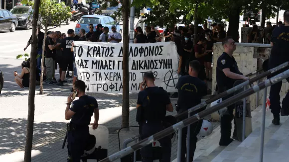 Θεσσαλονίκη: Στη φυλακή οι δύο κατηγορούμενοι για την επίθεση στο σπίτι της Νέστορα