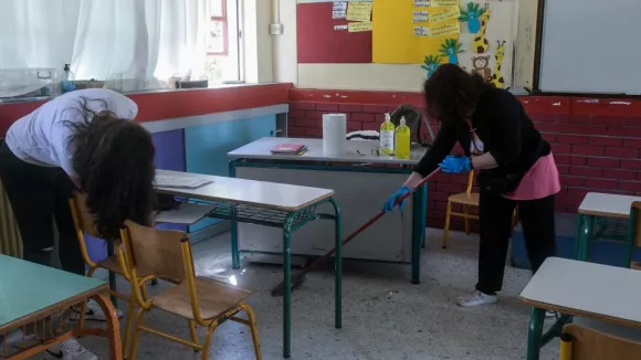 καθαρίστριες 