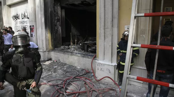 Marfin: Η 46χρονη που κατηγορείται επιστρέφει στην Ελλάδα - Επικοινώνησε με τις Αρχές