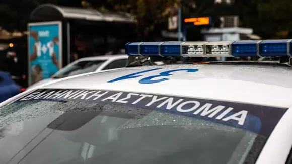 Εικόνες ντροπής στη Θεσσαλονίκη: Παιδιά 4 και 6 ετών Ανήλικα αδέλφια ζούσαν σε σπίτι γεμάτο ακαθαρσίες