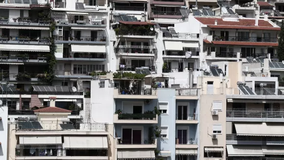 Μένουν με τους γονείς μέχρι τα 34 οι νέοι στην Ελλάδα