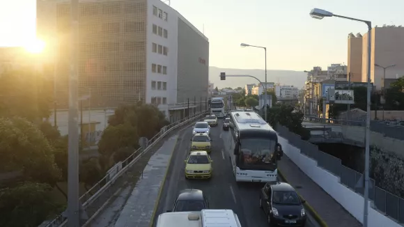 Επιδότηση έως 14.000 ευρώ για ηλεκτρικά αυτοκίνητα – Leasing με 150 ευρώ τον μήνα
