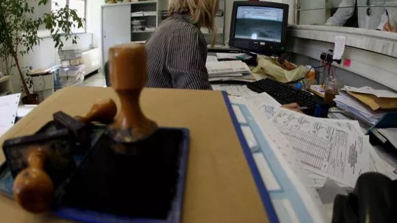 Δημόσιοι υπάλληλοι: Επίδομα έως 300 ευρώ – Ποιοι είναι οι δικαιούχοι