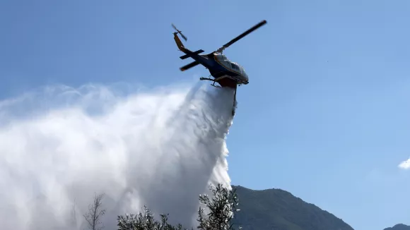 Φωτιά τώρα στην Βρύση Καβάλα – Επιχειρούν 4 εναέρια μέσα