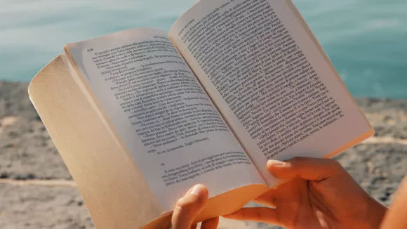 Τι σημαίνει η λέξη «αδόκητος»