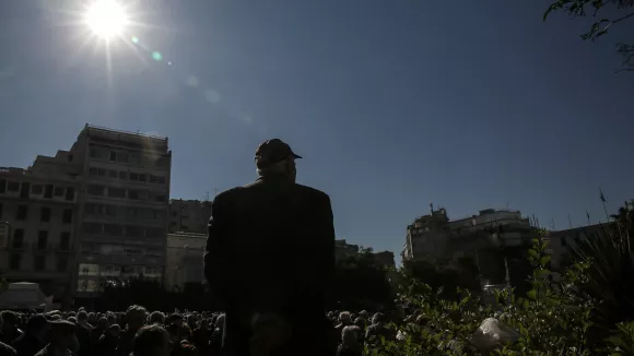 Σύνταξη στα 67… και βλέπουμε: Στο «κόκκινο» η αγωνία για τα όρια ηλικίας
