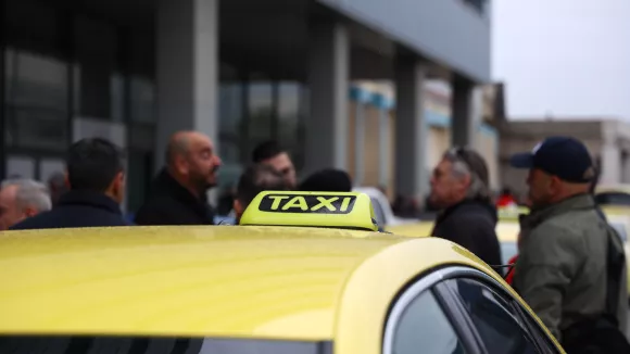 Νέα καταγγελία για τον οδηγό ταξί που άρπαξε 800 ευρώ από τουρίστα