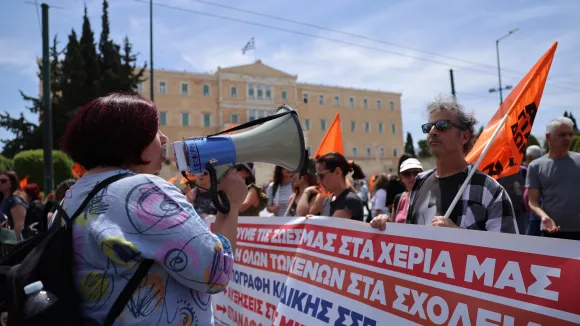 Στη ΔΕΘ η ΑΔΕΔΥ για 13ο και 14ο μισθό στο Δημόσιο