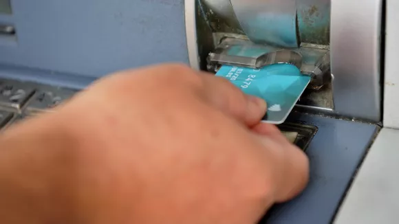 Επίδομα έως 300 ευρώ σε αναπληρωτές: Οι Δήμοι που το δίνουν (λίστα)