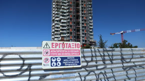 Σωματείο Εργαζομένων Ελληνικού: Ο «δράκος» του παραμυθιού - «Φάγανε και τα πόμολα»