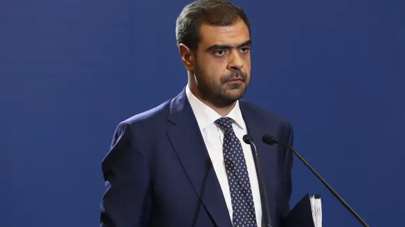 Μαρινάκης: 6.500 νέες προσλήψεις αναπληρωτών, νέες γραμμές ΟΑΣΑ και «πάγωμα» αναγκαστικών εκτελέσεων για τους πυρόπληκτους