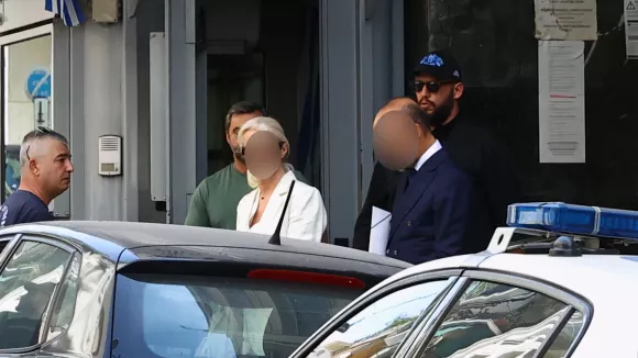 Γιώργος Μαζωνάκης: «Φύλλο και φτερό» τα οικονομικά των δύο γιατρών – Στο μικροσκόπιο και ο υπνοθεραπευτής