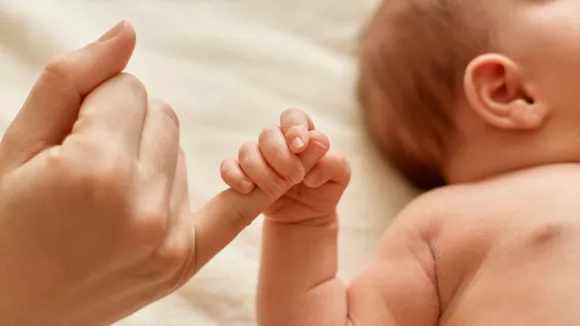 Επίδομα γέννησης έως 2.000 ευρώ - Ποιος Δήμος το πληρώνει