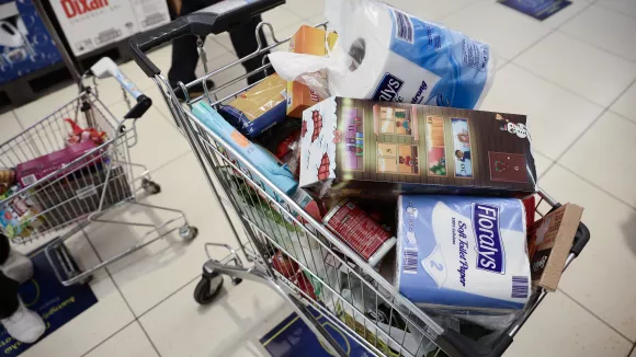 Στον «αέρα» Market Pass; Τι γίνεται με το voucher έως 1.200 ευρώ