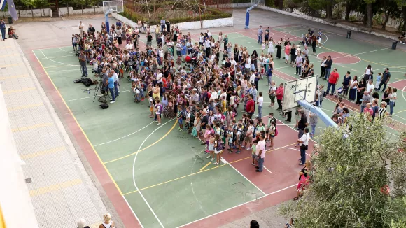 Σχολεία: Χτυπά αύριο το πρώτο κουδούνι - Η άδεια για τους γονείς