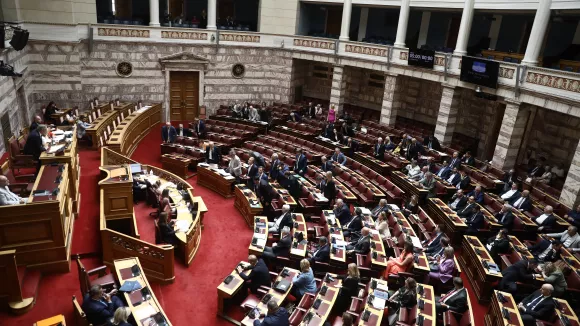 Βουλή: «Όχι» στην άρση ασυλίας Πλεύρη - Θεοδωρικάκου, «ναι» για Πολάκη