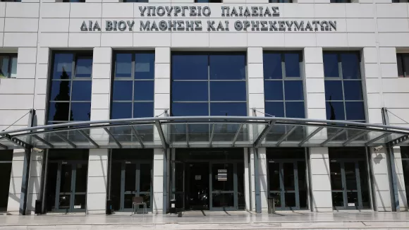 Προσλήψεις αναπληρωτών: Σήμερα η α' φάση με 30.000 ονόματα
